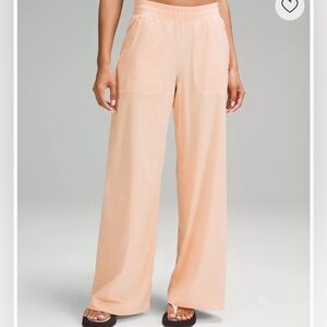 Lululemon Swift Mid-Rise Wide-Leg Pant Size 6 Color Peach Bellini NWT